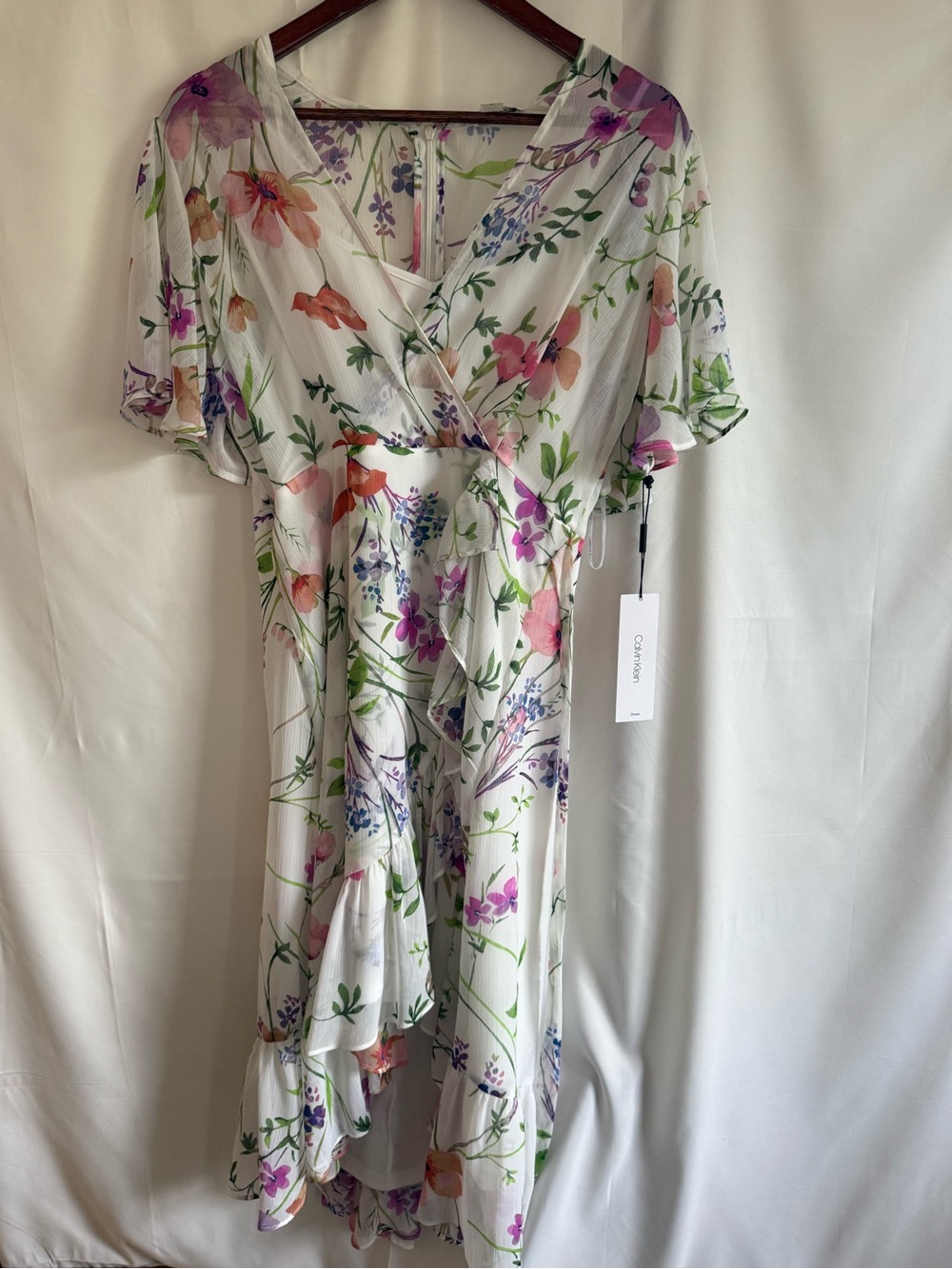 Calvin Klein High-Low Floral Short Sleeve V Cut Dress